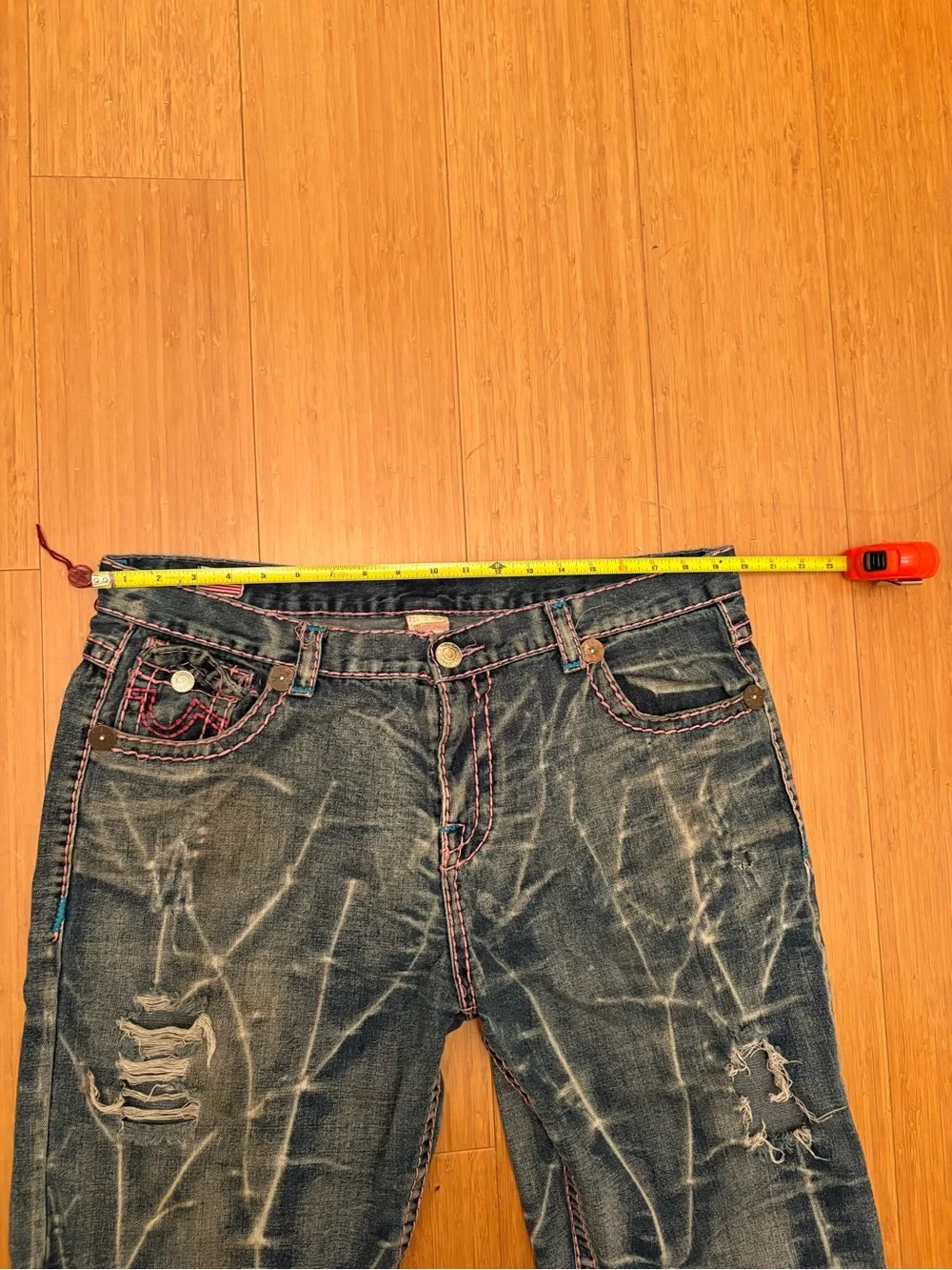 True Religion Men’s Denim Shorts Size 36 Distressed Ripped Pink Stitch Horseshoe